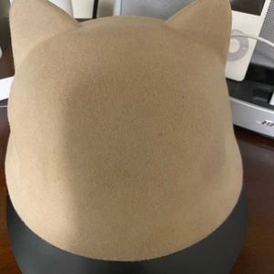 Women’s bcbg cat ear hat